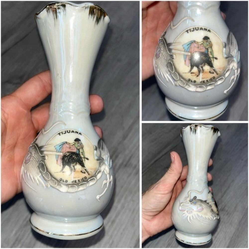 Vintage Tijuana Mexico Souvenir MORIAGE Dragonware Bud Vase JAPAN